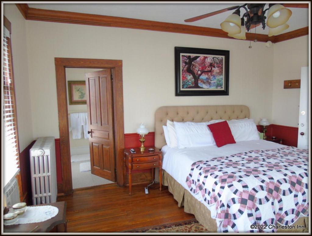 The Charleston Inn Hendersonville Nc Esterno foto