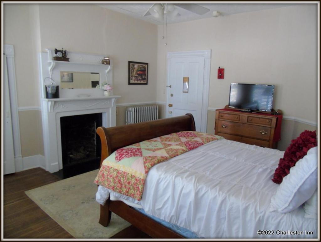The Charleston Inn Hendersonville Nc Esterno foto