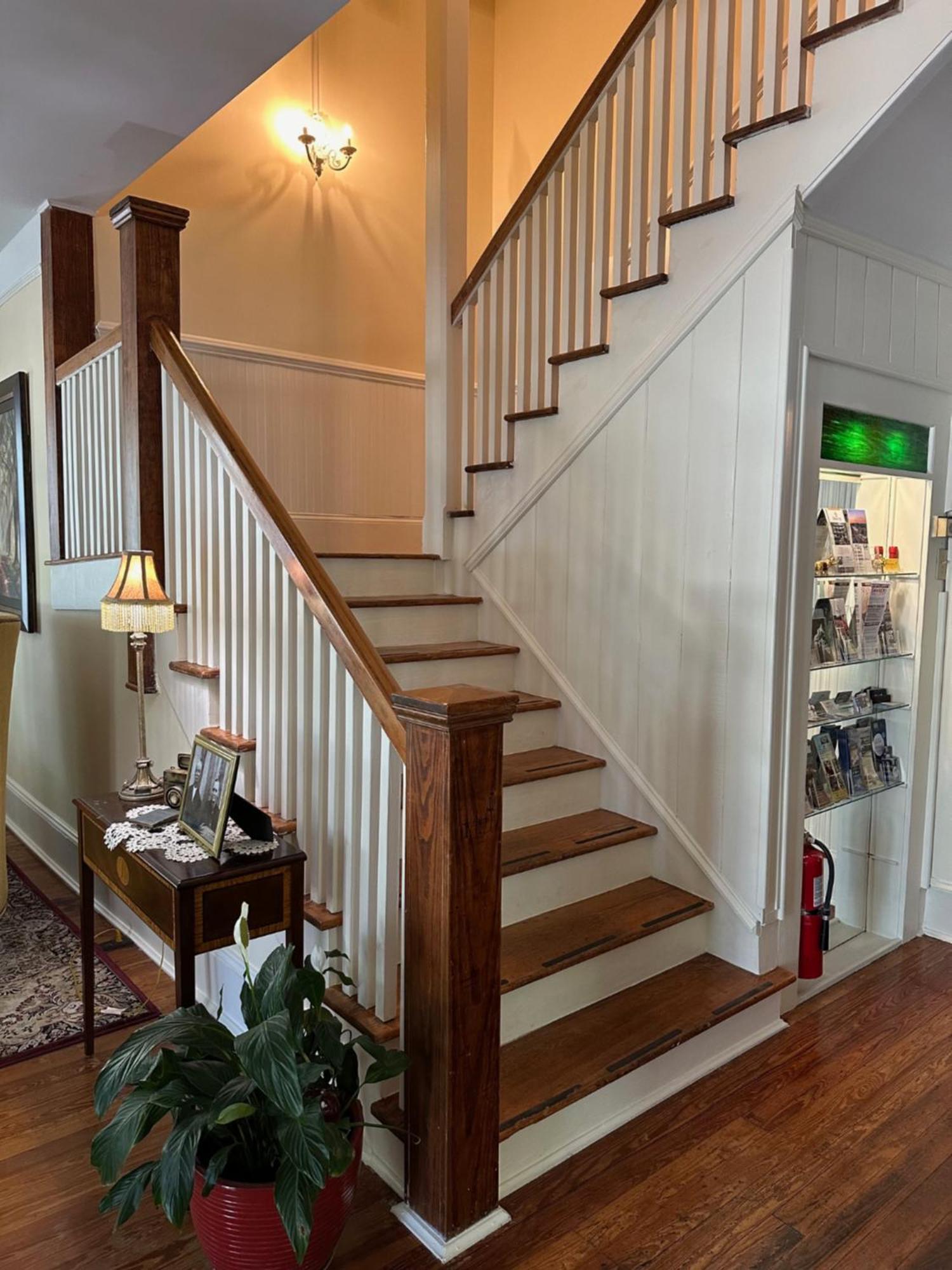 The Charleston Inn Hendersonville Nc Esterno foto