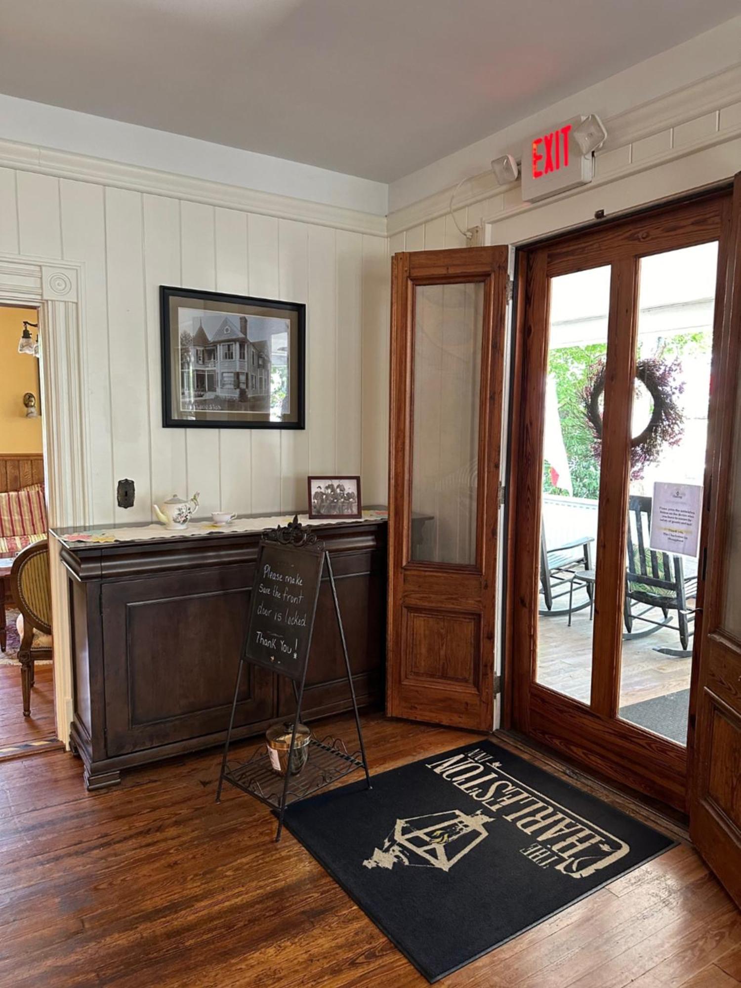 The Charleston Inn Hendersonville Nc Esterno foto