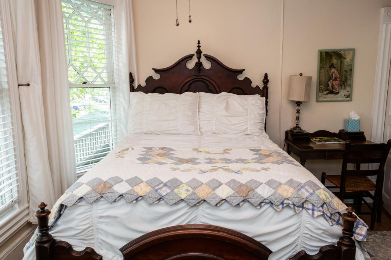 The Charleston Inn Hendersonville Nc Esterno foto